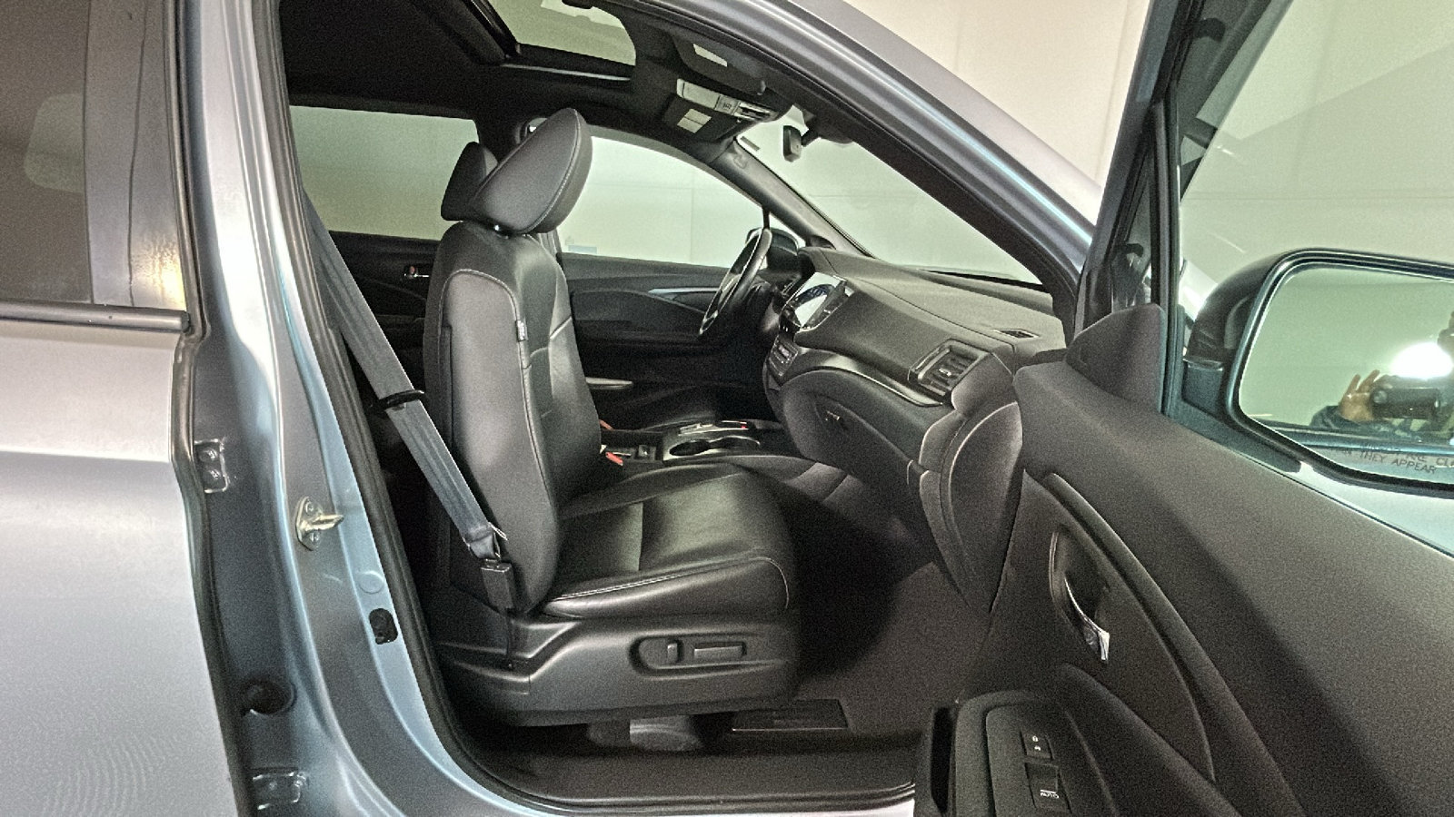Used 2020 Honda Passport EX-L image 35