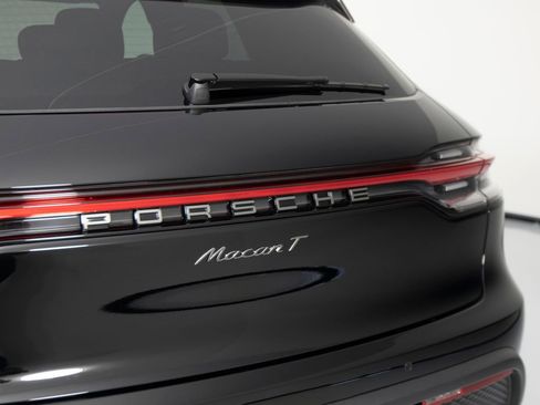 New 2026 Porsche Macan Turbo AWD/4WD image 44