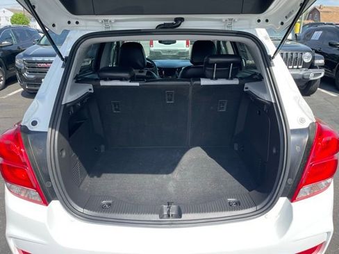 Used 2021 Chevrolet Trax LT image 7