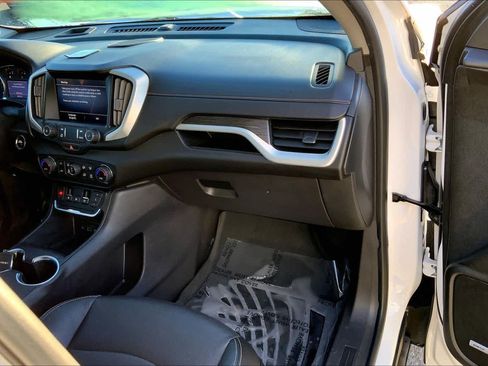 Used 2021 GMC Terrain SLT w/ Infotainment Package II image 19