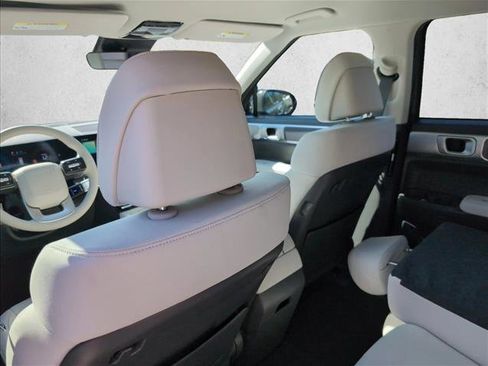 New 2026 Hyundai Santa Fe SE image 16