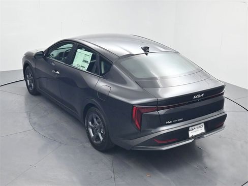New 2025 Kia K4 LXS image 44