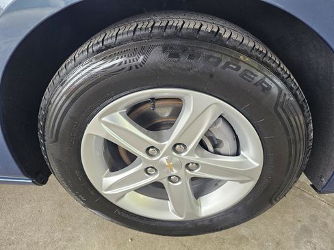 Used 2024 Chevrolet Malibu LT image 9