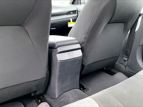 Used 2026 Nissan Sentra SV w/ Floor Mat Package FWD image 20