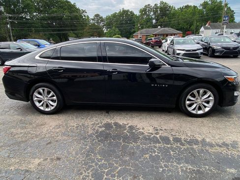 Used 2021 Chevrolet Malibu LT FWD image 4