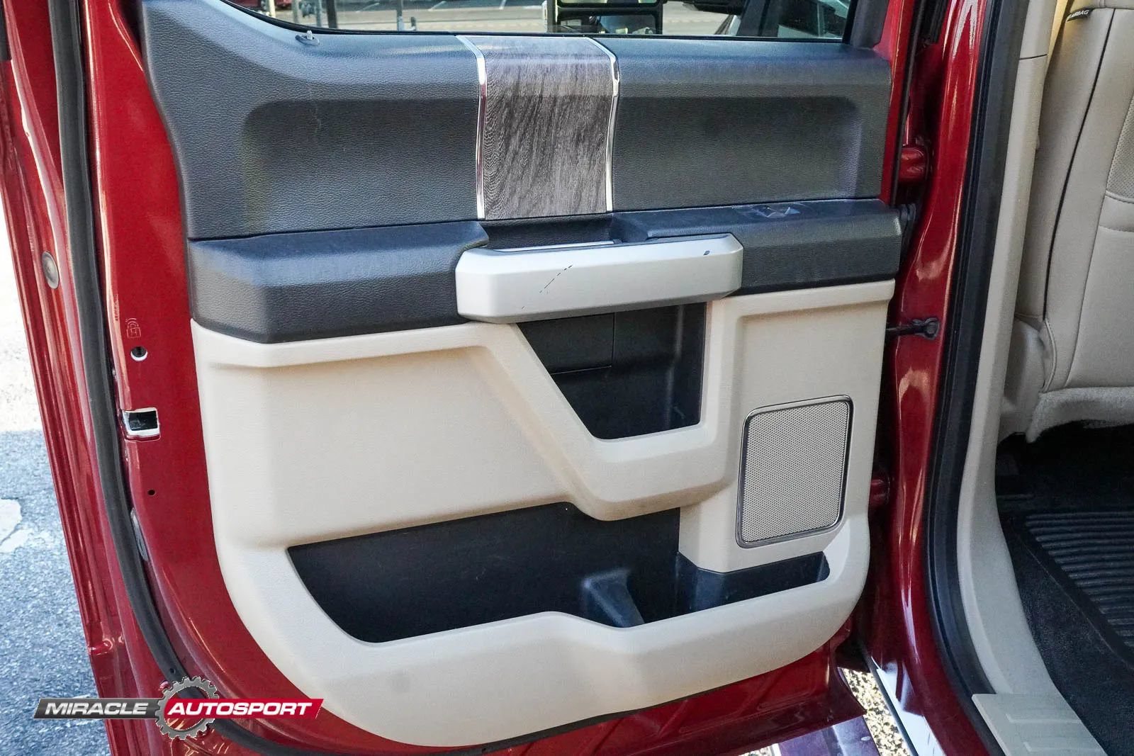Used 2019 Ford F250 Lariat w/ Lariat Value Package AWD/4WD image 23