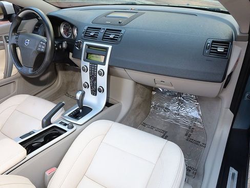 Used 2012 Volvo C70 T5 image 34