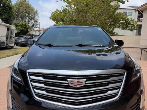 Used 2017 Cadillac XT5 Premium Luxury w/ Driver Assist Package FWD image 8