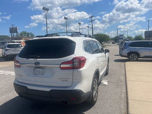 Used 2022 Subaru Ascent Limited w/ Technology Package AWD/4WD image 4