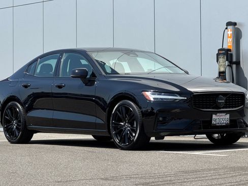 Used 2024 Volvo S60 B5 Plus w/ Protection Package AWD/4WD image 7