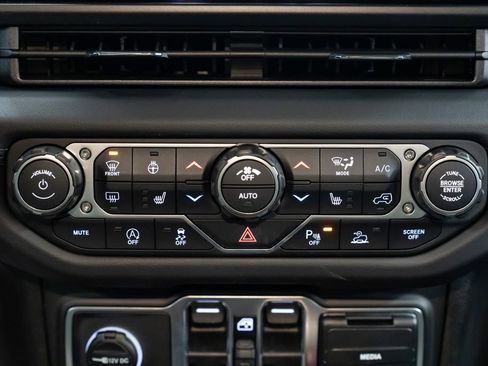 New 2026 Jeep Gladiator Mojave AWD/4WD image 12