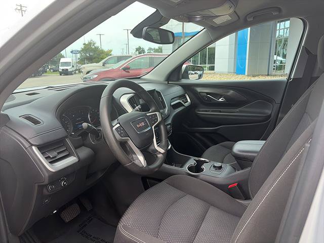Used 2022 GMC Terrain SLE FWD image 11