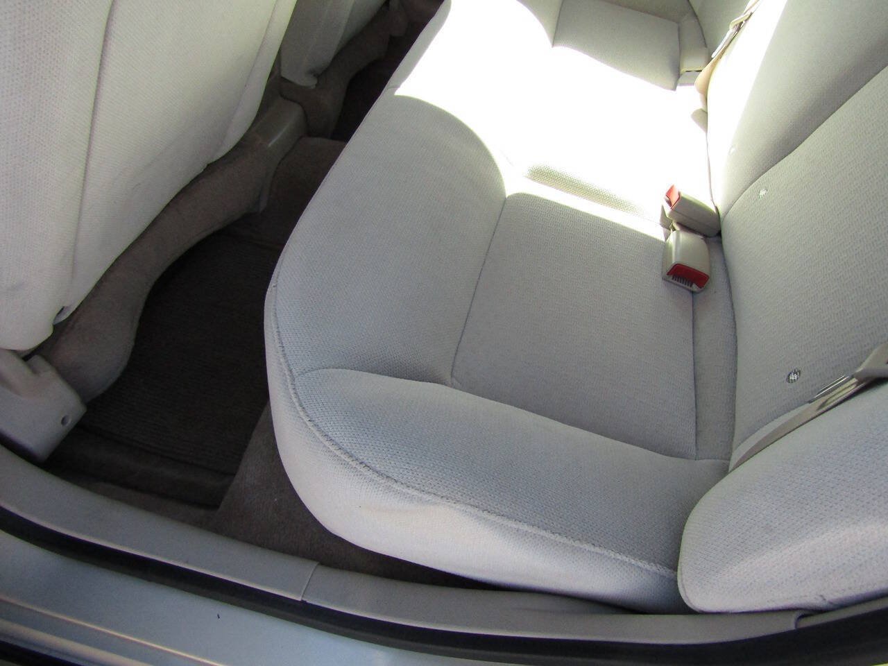Used 2011 Chevrolet Impala LT FWD image 15