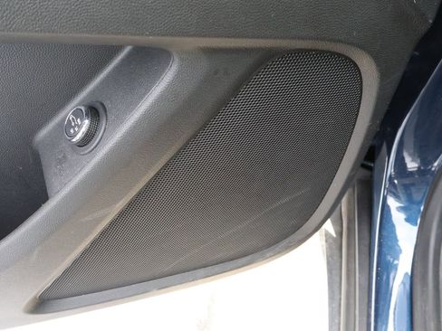 Certified 2023 Chevrolet Traverse LT image 17