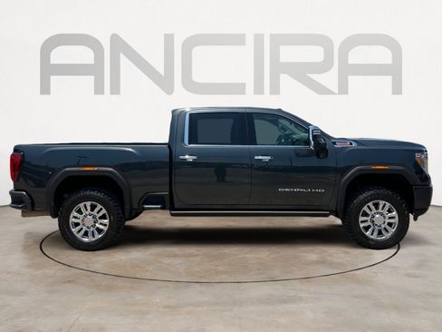 Used 2023 GMC Sierra 2500 Denali w/ Denali Ultimate Package AWD/4WD image 11