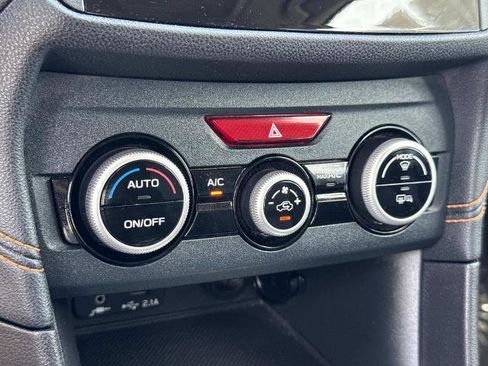 Used 2021 Subaru Crosstrek 2.0i Premium w/ Moonroof Package image 14