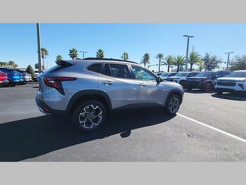 New 2026 Chevrolet Trax LT w/ Driver Confidence Package image 28