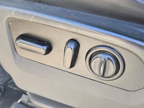 Used 2021 Chevrolet Silverado 3500 High Country w/ Technology Package image 13