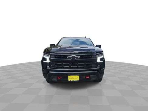 Used 2023 Chevrolet Silverado 1500 LT Trail Boss w/ LPO, Dark Essentials Package image 3