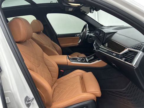 Used 2024 BMW X5 xDrive40i w/ Parking Assistance Package AWD/4WD image 25