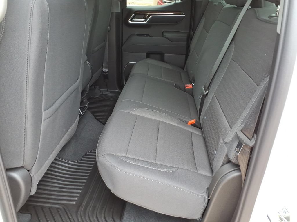 New 2026 GMC Sierra 1500 SLE RWD image 13