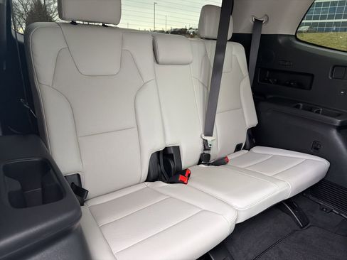 Used 2025 Kia Telluride SX Prestige image 22