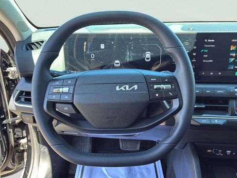 Certified 2025 Kia K4 EX image 28
