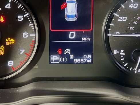 Certified 2024 Subaru Crosstrek 2.0i image 10