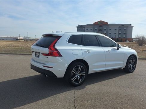 Used 2018 Volvo XC60 T6 Momentum w/ Advanced Package image 6