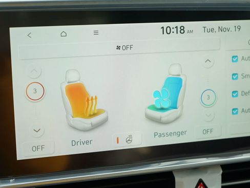 Certified 2025 Hyundai Ioniq 6 Limited image 33