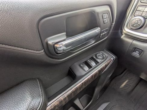 Used 2019 GMC Sierra 1500 Denali w/ Denali Ultimate Package AWD/4WD image 25
