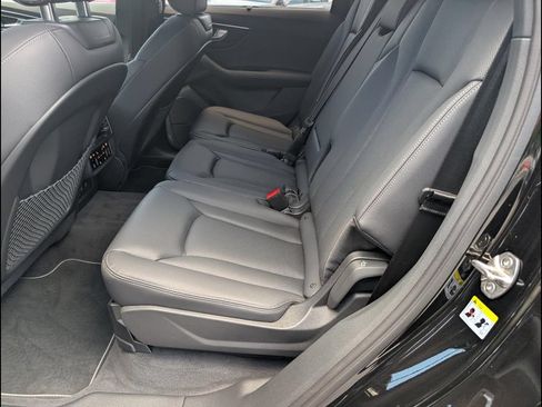 Certified 2026 Audi Q7 2.0T Premium Plus w/ Premium Plus Package AWD/4WD image 8