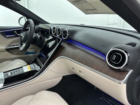 Used 2025 Mercedes-Benz C 300 Sedan image 26