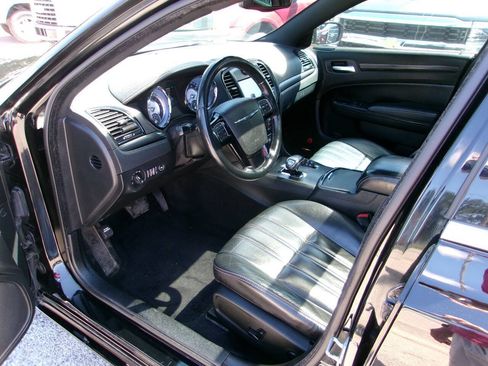 Used 2014 Chrysler 300 S AWD/4WD image 5