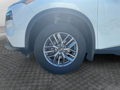 Used 2023 Nissan Rogue S AWD/4WD image 14
