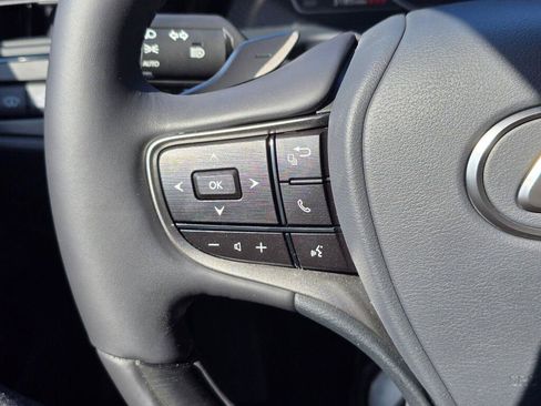 Used 2025 Lexus ES 350 w/ Accessory Package (Z1) FWD image 29