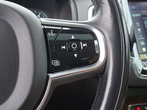 Used 2016 Volvo XC90 T6 Momentum AWD/4WD image 31