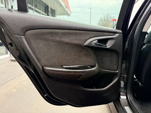 Used 2014 Chevrolet SS image 25