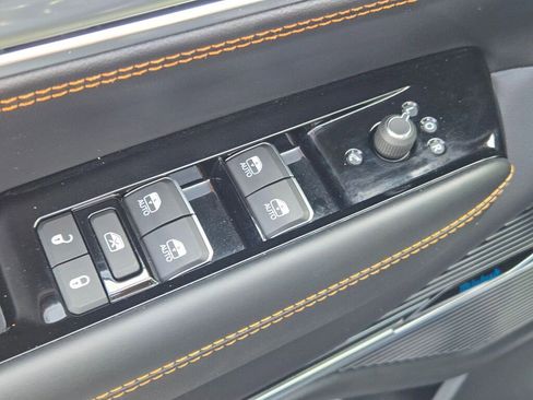 Used 2025 Jeep Grand Wagoneer Series III w/ Quick Order Packagew 28T image 24