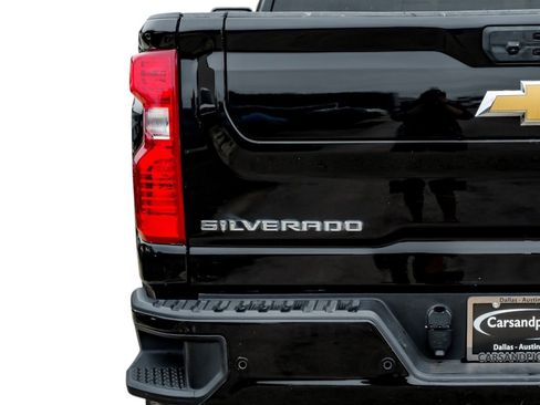 Used 2024 Chevrolet Silverado 2500 Custom w/ Custom Value Package AWD/4WD image 50