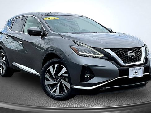 Used 2024 Nissan Murano SL w/ Cargo Package FWD image 2