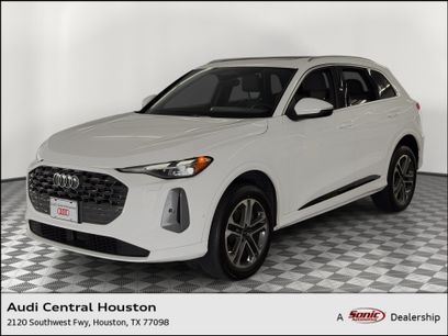 Used 2025 Audi Q5 Premium w/ Convenience Package