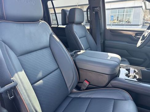 New 2026 GMC Yukon XL AT4 w/ AT4 Premium Plus Package image 26