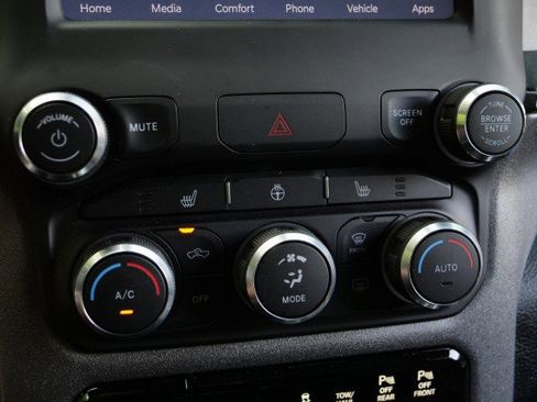 Used 2022 RAM 1500 Big Horn w/ Built-to-serve Edition AWD/4WD image 15