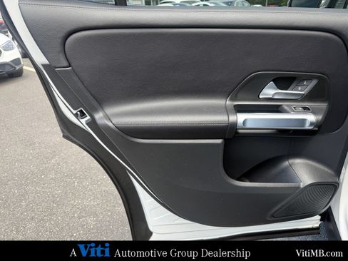 Certified 2023 Mercedes-Benz GLB 250 4MATIC image 20