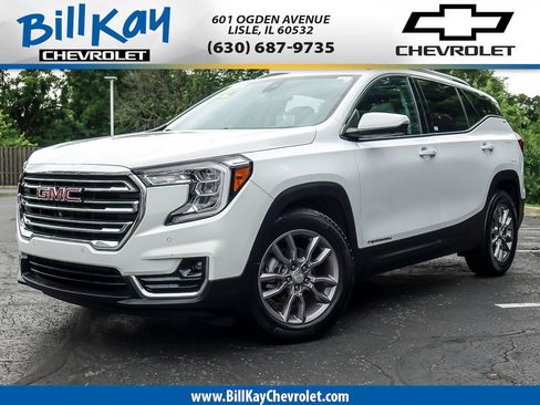 Used 2022 GMC Terrain SLT w/ Tech Package FWD image 1