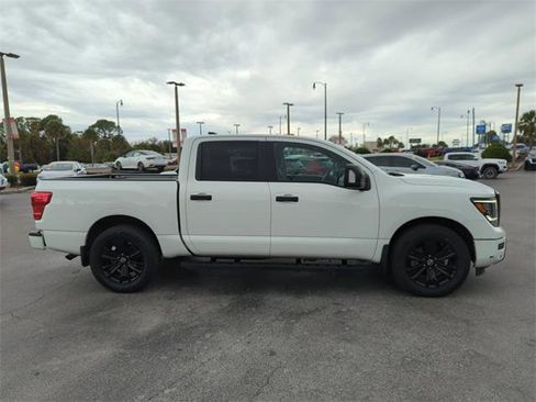 Certified 2023 Nissan Titan SV w/ SV Convenience Package image 3