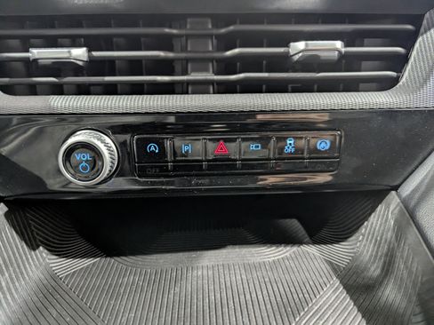 Used 2025 Ford Explorer ST-Line image 23