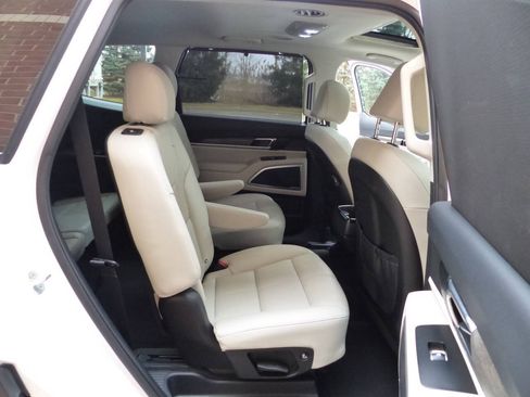 Used 2022 Kia Telluride EX w/ EX Premium Package AWD/4WD image 50