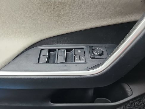 Used 2024 Toyota RAV4 Adventure w/ Convenience Package AWD/4WD image 27